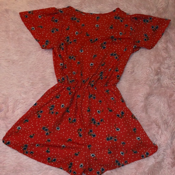 Bright red summer romper - Picture 6 of 6